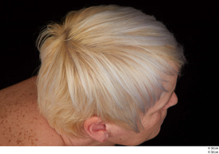 Groom references of Carly short blond hair 0037.jpg